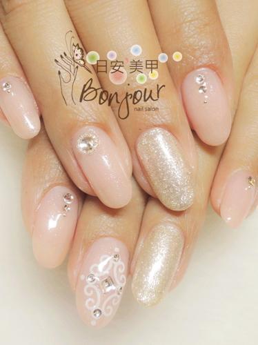 雙色OL風格光療指甲 - 台北東區美甲:日安美甲 Bonjour Nail Salon