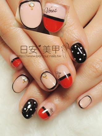 台北東區美甲 日安美甲:紅黑雙色幾何光療指甲 Bonjour Nail Salon