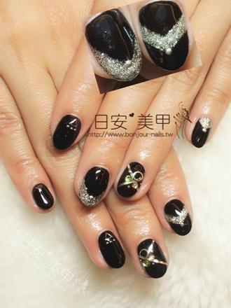 台北東區美甲 日安美甲:銀色V法光療指甲 Bonjour Nail Salon