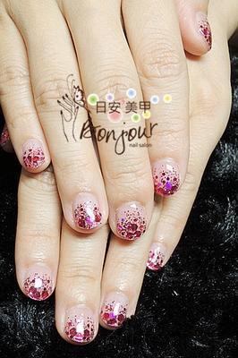 紫色漸層璀璨光療指甲 - 台北東區指甲彩繪:日安美甲 Bonjour Nail Salon