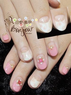 桃紅變形蟲風格光療指甲 - 台北東區美甲指甲彩繪:日安美甲 Bonjour Nail Salon