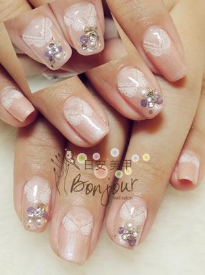 V領風造型光療指甲 - 台北東區美甲指甲彩繪:日安美甲 Bonjour Nail Salon