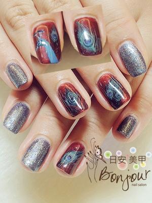 孔雀羽風格光療指甲 - 台北東區美甲指甲彩繪:日安美甲 Bonjour Nail Salon