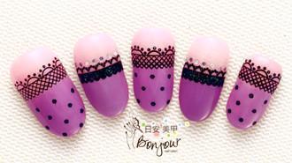 紫色蕾絲光療指甲:台北東區美甲彩繪店-Bonjour Nails